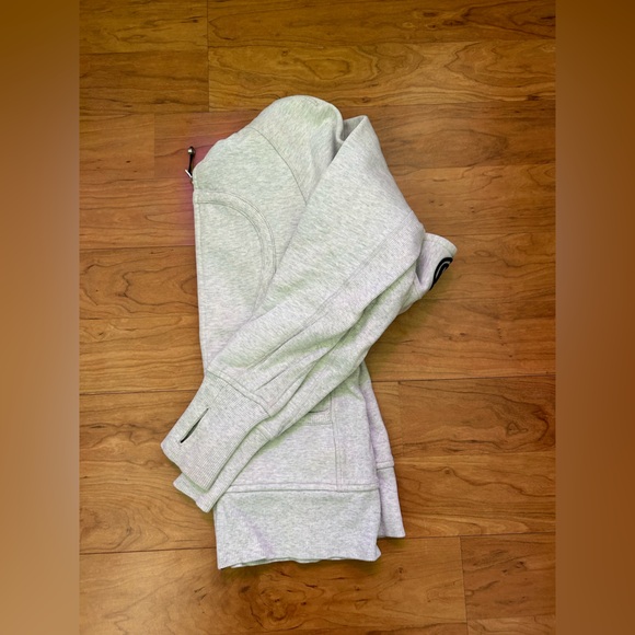 Lululemon Scuba Hoodie - Picture 3 of 7